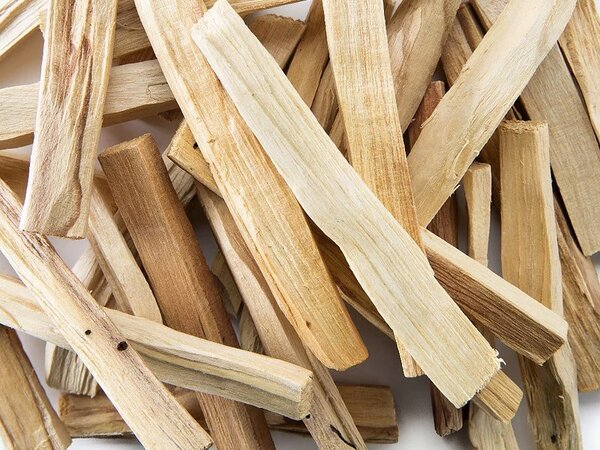 AWM Vykuřovadlo Palo Santo Dřívka 50g (5-8 dřívek)