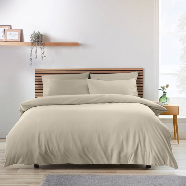 Béžové povlečení na dvoulůžko 200x200 cm So Soft Easy Iron – Catherine Lansfield