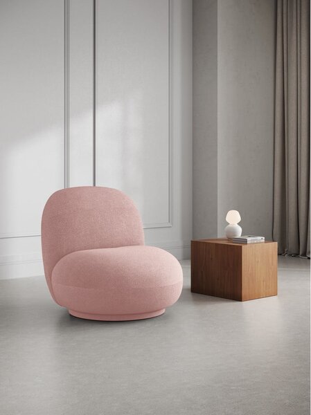 Světle růžové křeslo z textilie bouclé Chuck – Micadoni Home