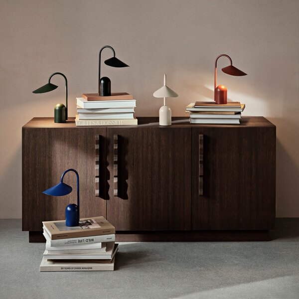 FERM LIVING Přenosná lampa Arum, Dark Chocolate