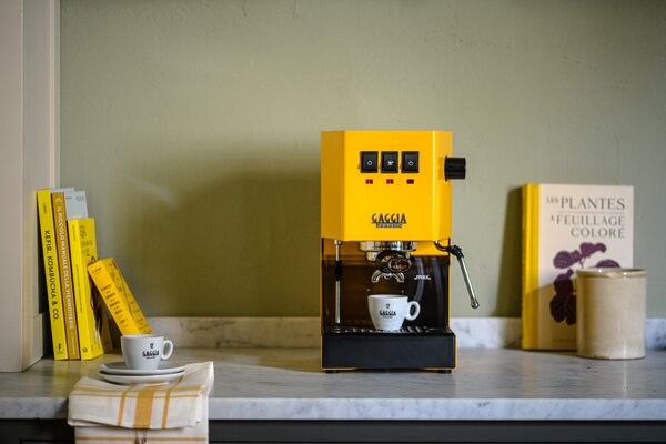 Gaggia Classic E24 žlutá