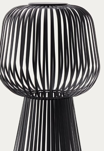 Černá kovová zahradní solární LED lampa Kave Home Reiba 72 cm