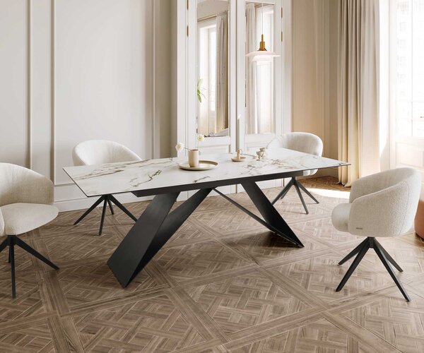 DELIFE Jídelní stůl Edge 180-220x100 keramika Calacatta Luxe bílá-zlatá-šedá podnož ve tvaru V plochá ocel černá rozkládací