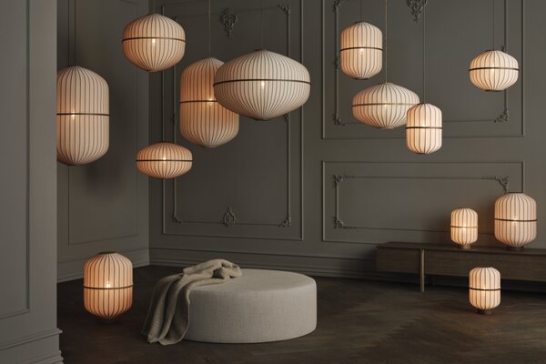 -25 % Dny MOMENTI– Bolia Dubová stojací lampa Lucén 59 cm
