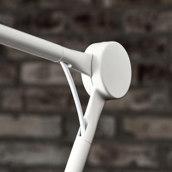 FRITZ HANSEN Stolní lampa AQ01, Black