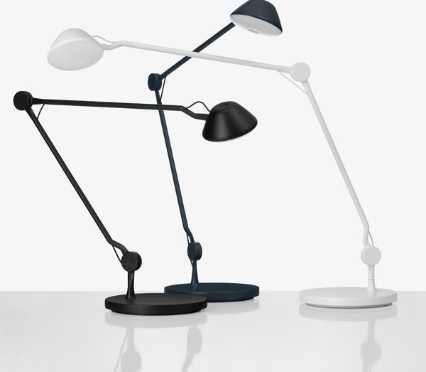 FRITZ HANSEN Stolní lampa AQ01, Black