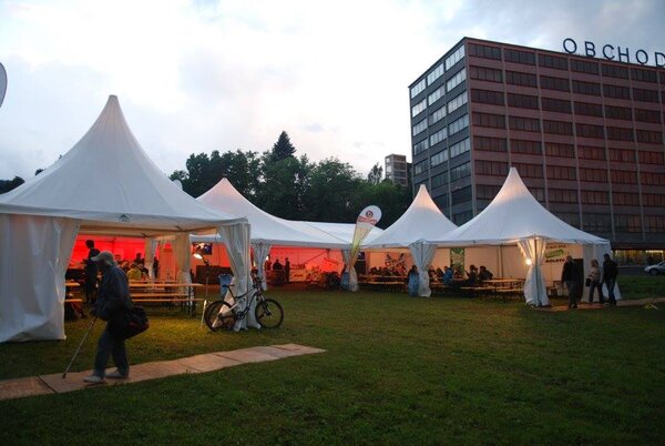 TENTino Pagoda 5x5 m Varianta: BAZAROVÁ