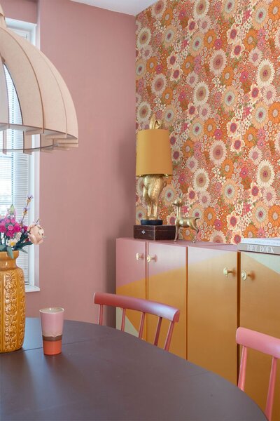 Retro tapeta s květinami, 131315, Floral Fever, Esta Home