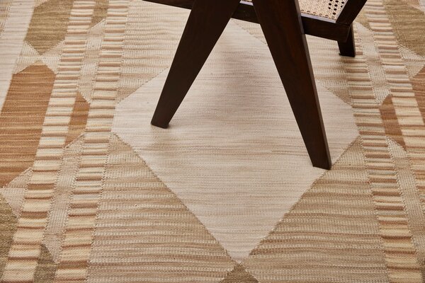 Diamond Carpets India, Ručně vázaný kusový koberec Fibonacci I DESP HL88 Beige Mix, 80x150, béžová, ložnice
