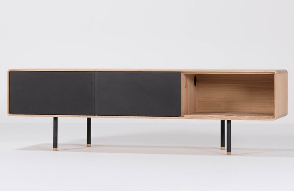 -25 % Dny MOMENTI– Gazzda Černý dubový TV stolek Fina 160 x 45 cm