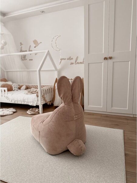 Světle růžový dětský sedací vak Funny Bunny – The Brooklyn Kids