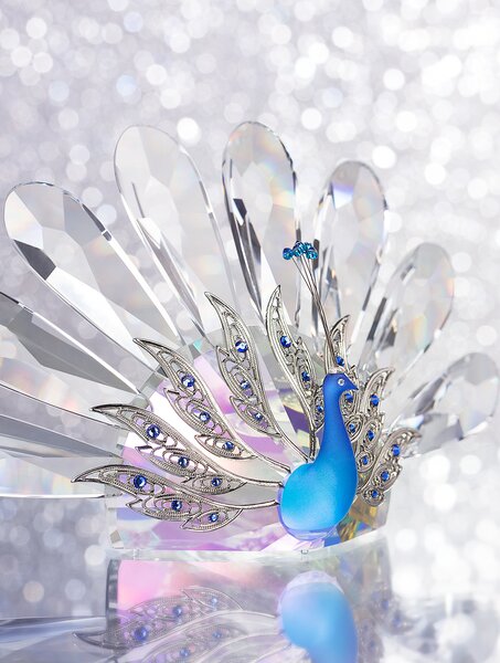 Skleněná figurka Paví krása z českého křišťálu Preciosa