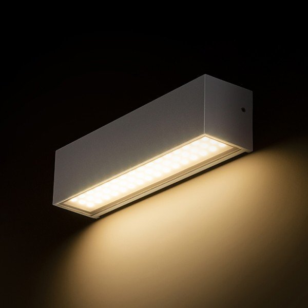 UKOČENÁ VÝROBA CAMARGUE nástěnná stříbrnošedá satinované sklo 230V LED 6W IP65 3000K - RED - DESIGN RENDL