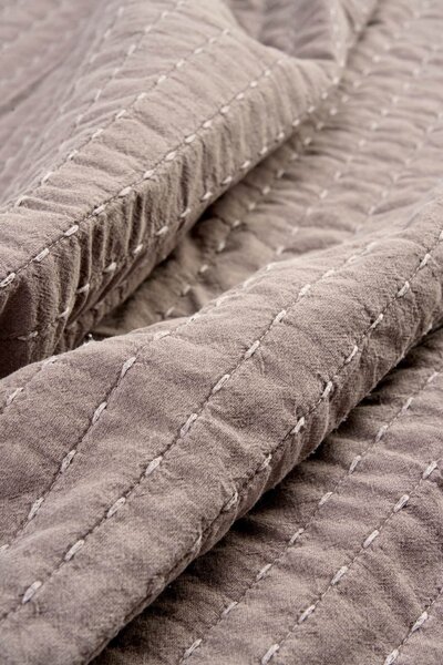 Prošívaný přehoz Dusty Lilac 130 × 180 cm