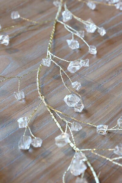 Dekorativní girlanda Prisms/Gold Wire 150 cm