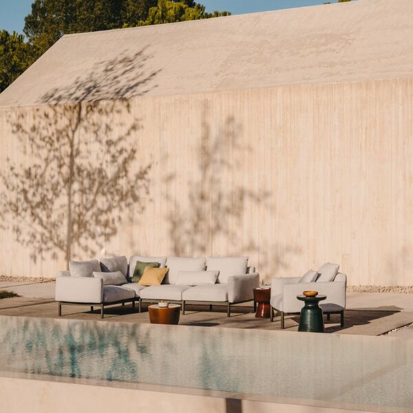 Kave Home Zahradní křeslo Sorells se zelenou podnoží