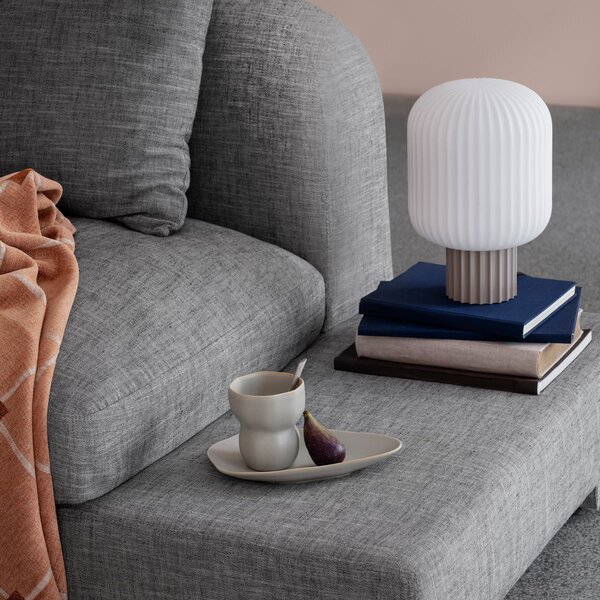 Broste Copenhagen Kameninový hrnek Limfjord - Light Grey BC165
