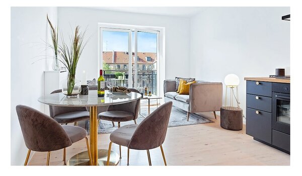 Kulatý jídelní stůl s deskou v dekoru mramoru ø 110 cm Bolzano – House Nordic