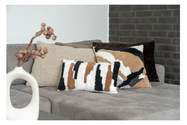 Dekorační polštář z materiálu bouclé 45x60 cm Tavira – House Nordic