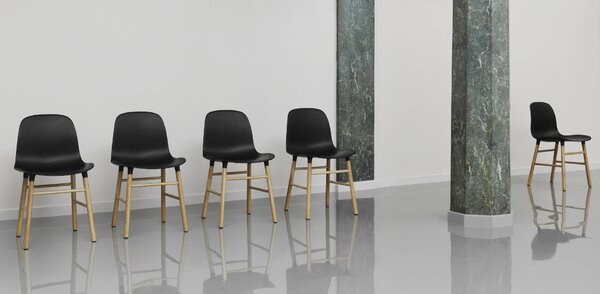 Normann Copenhagen designové židle Form Chair Wood