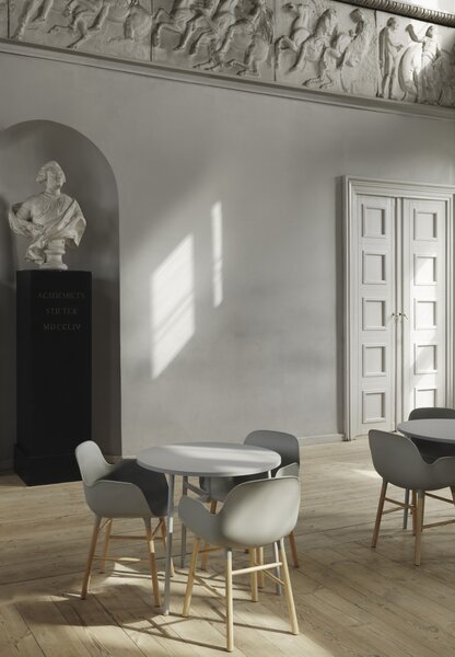 Normann Copenhagen designové židle Form Armchair Wood