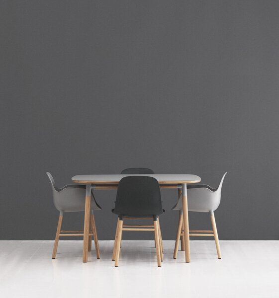 Normann Copenhagen designové židle Form Armchair Wood