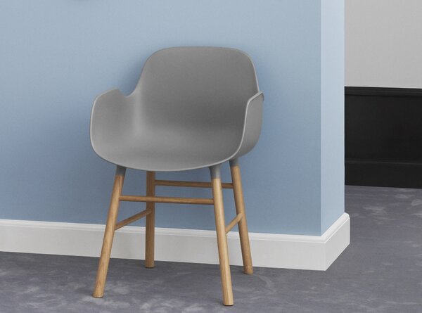 Normann Copenhagen designové židle Form Armchair Wood