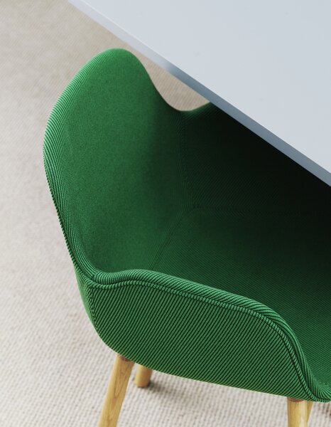 Normann Copenhagen designové židle Form Armchair Wood