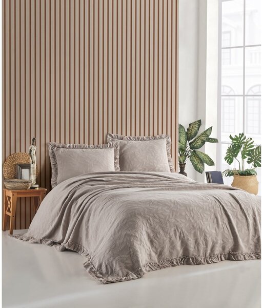 Hnědý set přehozu a povlaků na polštář na dvoulůžko 220x240 cm Ilda – Mijolnir