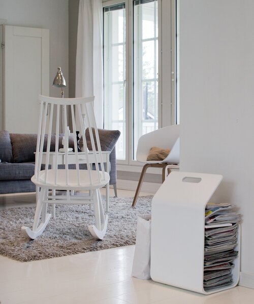 Artek designové stojany na noviny Kanto