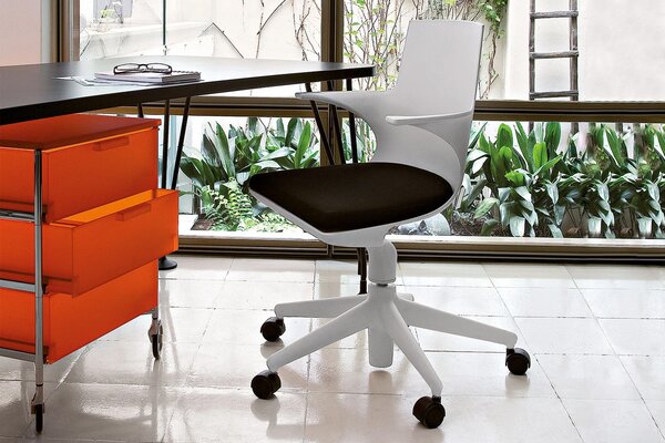Kartell designové kancelářské židle Spoon Chair