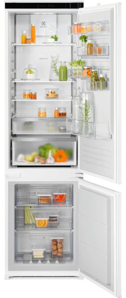Electrolux Vestavná chladnička s mrazákem 700 NoFrost CoolAssist® CustomFlex ENA7CE19S