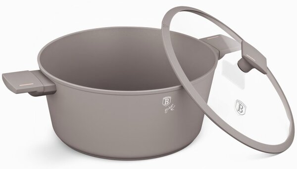 Kastrol s titanovým povrchem a poklicí 24 cm Taupe Collection