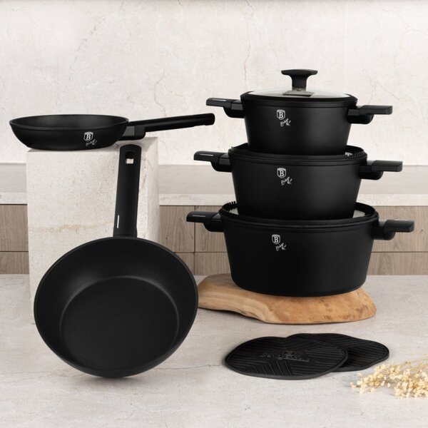 Sada nádobí s titanovým povrchem 10 ks Matte Black Collection