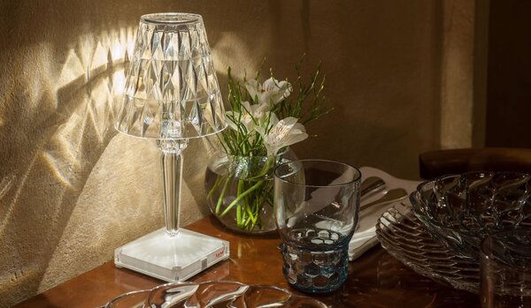 Kartell designové stolní lampy Battery