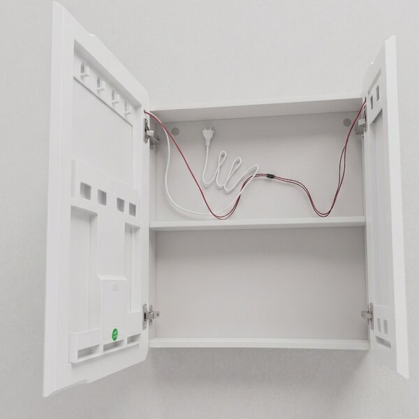 Zrcadlová skříňka s LED osvětlením M1011-60 60x70