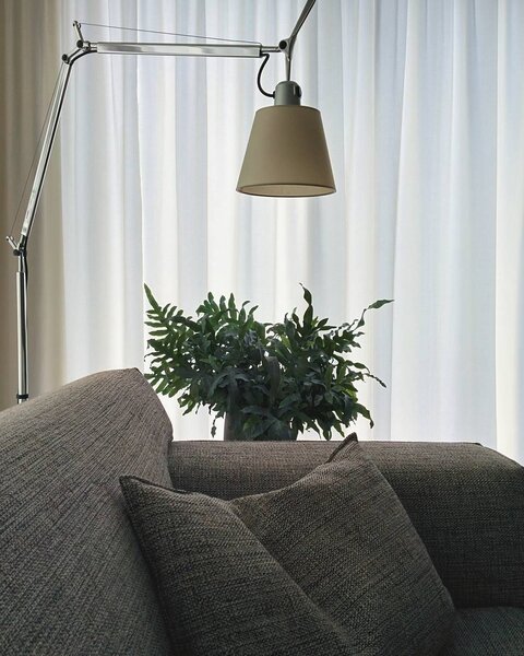 Artemide stojací lampy Tolomeo Basculante Terra