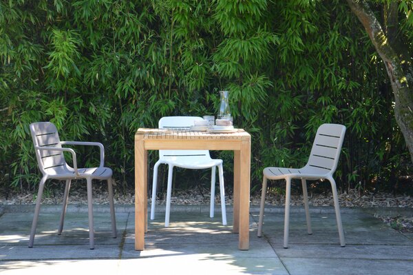 Jan Kurtz designové zahradní stoly Samoa Table (120 x 75 x 75 cm)