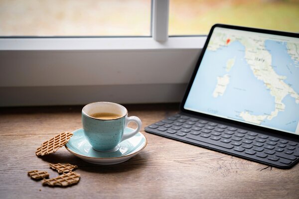 ŠÁLEK A PODŠÁLEK NA ESPRESSO Creatable - Kolekce nádobí, Online Only