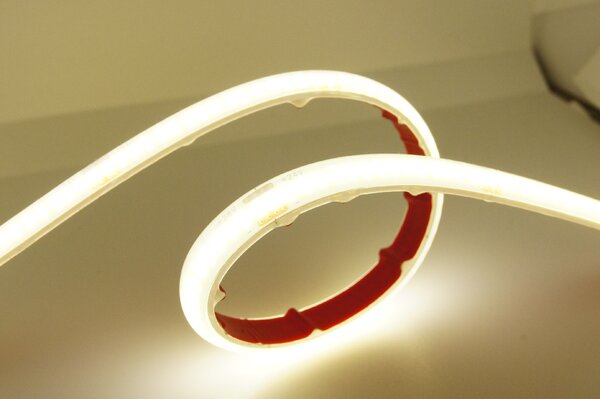 IP68 vodotěsný LED pásek 10W COB, 24V, 8mm, 320LED/m, IP68 Barva světla: Neutrální bílá, 4000K