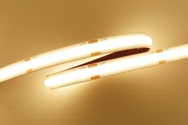 19,2 W SCOB LED pásek, 10mm, 24VDC, 320LED/m, Ra>90, IP20, 2100Lm, 5let záruka Barva světla: Neutrální bílá, 4000K