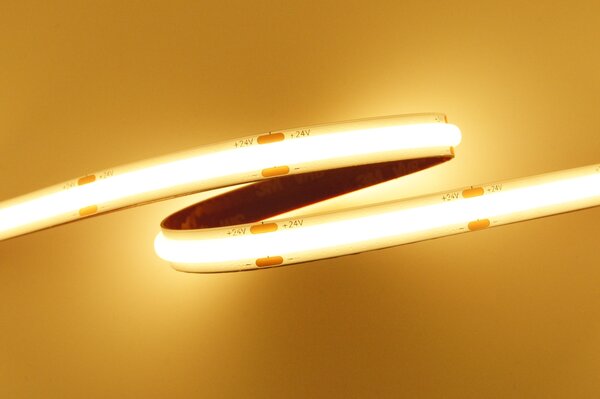 19,2 W SCOB LED pásek, 10mm, 24VDC, 320LED/m, Ra>90, IP20, 2100Lm, 5let záruka Barva světla: Neutrální bílá, 4000K