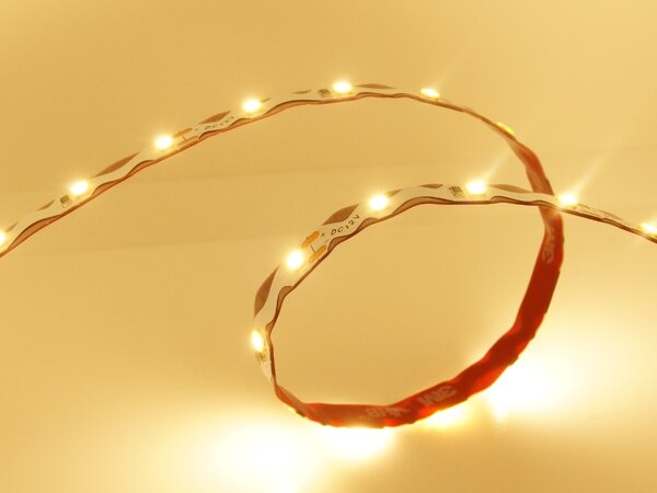 LED pásek OHEBNÝ 8mm 12W/m, PROFI, 12V, IP20, 60LED/m, SMD2835 Barva světla: Teplá bílá, 2700K