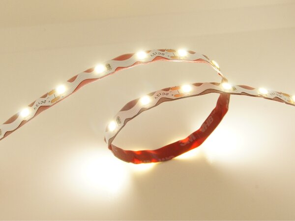 LED pásek OHEBNÝ 8mm 12W/m, PROFI, 12V, IP20, 60LED/m, SMD2835 Barva světla: Teplá bílá, 2700K