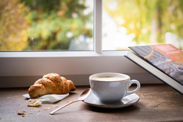 ŠÁLEK A PODŠÁLEK NA CAPPUCCINO Creatable - Kolekce nádobí, Online Only
