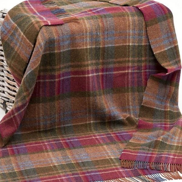 Deka z ovčí vlny Raspberry Purple Green Orange Tartan 182 x 137 cm John Hanly