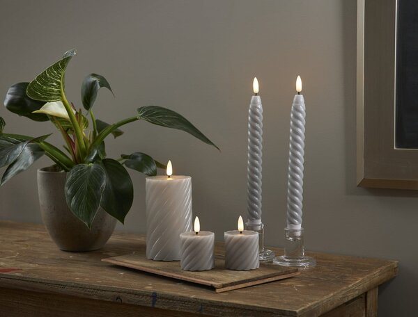 Šedá vosková LED svíčka Star Trading Flamme Swirl, výška 15 cm
