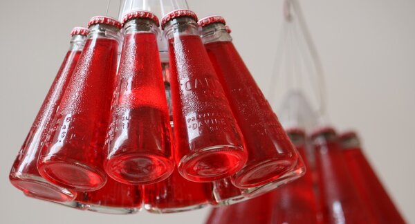 Ingo Maurer designová závěsná svítidla Campari Light