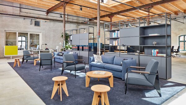 Vitra designové stoličky Tabouret Solvay