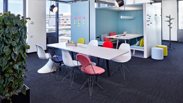 Vitra designové stoličky Visiona Stool